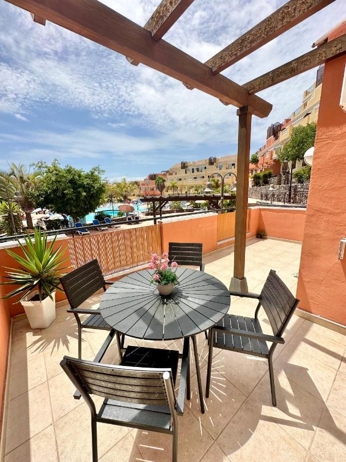 Sunny Apartment & Heated Pool Los Cristianos  Dış mekan fotoğraf